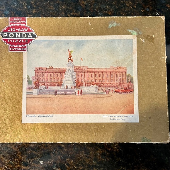 Ponda Other - Vintage Ponda Wooden Jigsaw Puzzle 250 pcs Buckingham Palace England collectors